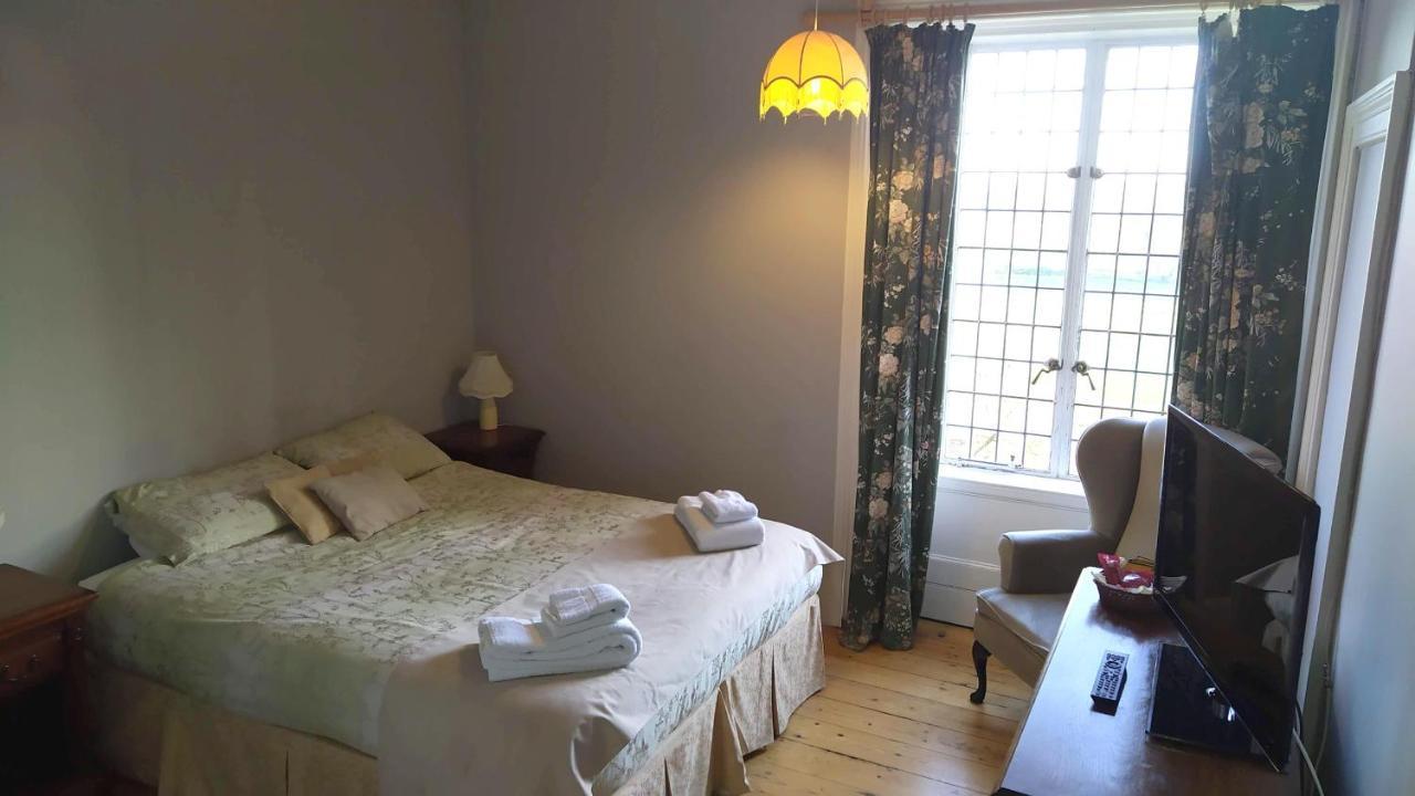 Bed and Breakfast Cleeve House Мелкшем Экстерьер фото