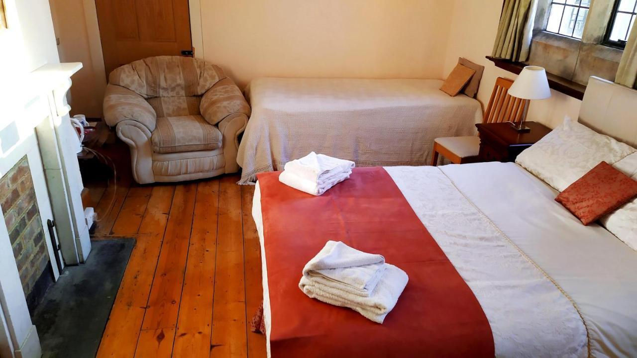 Bed and Breakfast Cleeve House Мелкшем Экстерьер фото